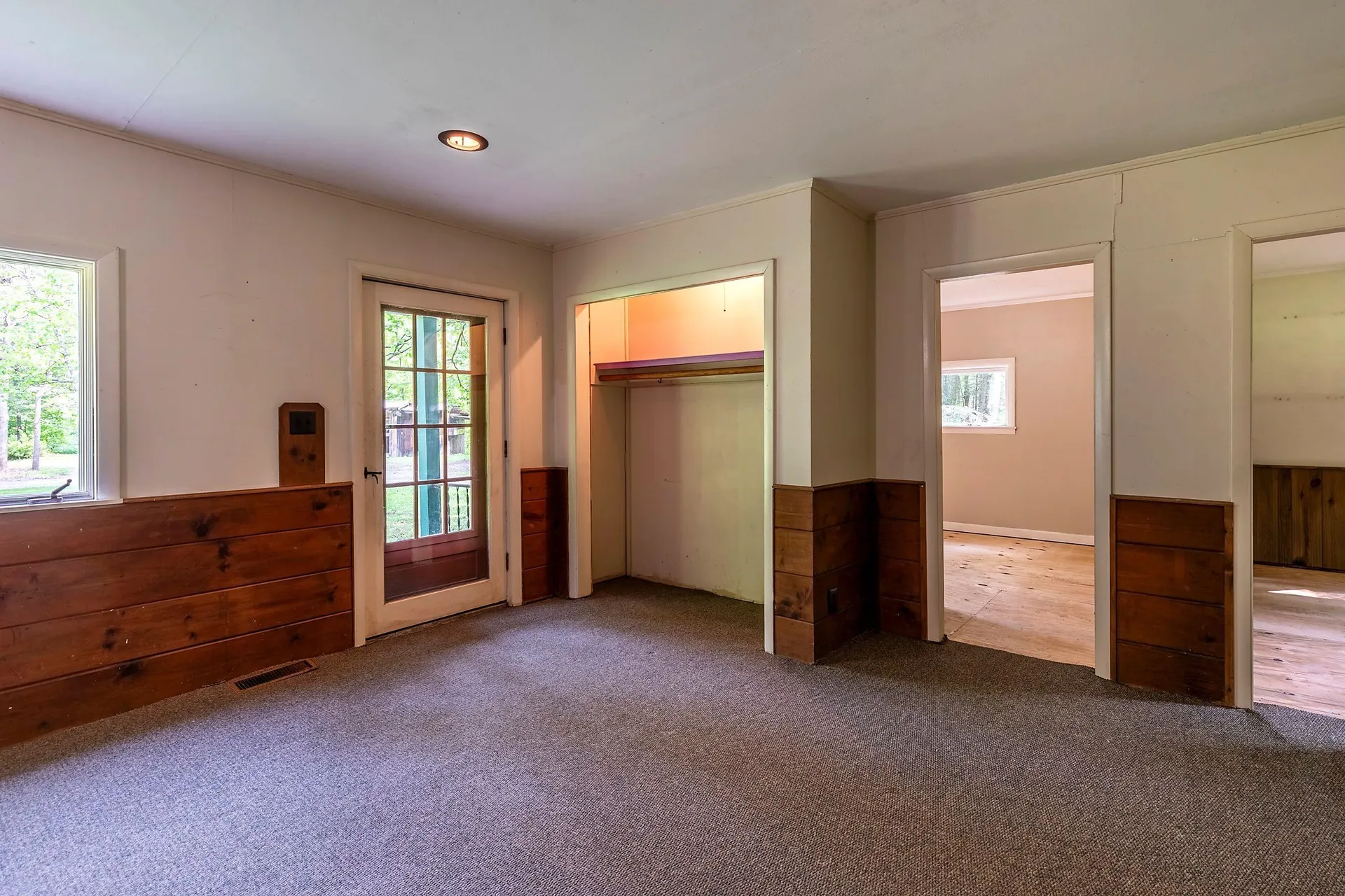 2277 Vt Route 30 Jamaica VT 05343