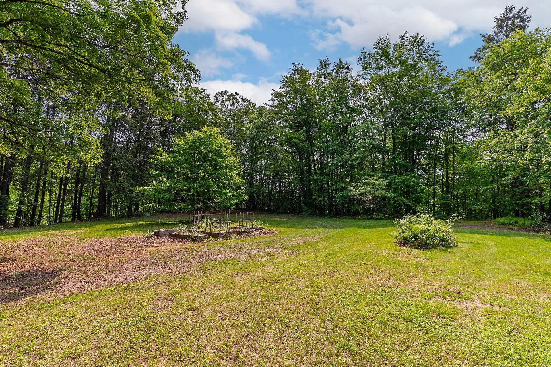 2277 Vt Route 30 Jamaica VT 05343