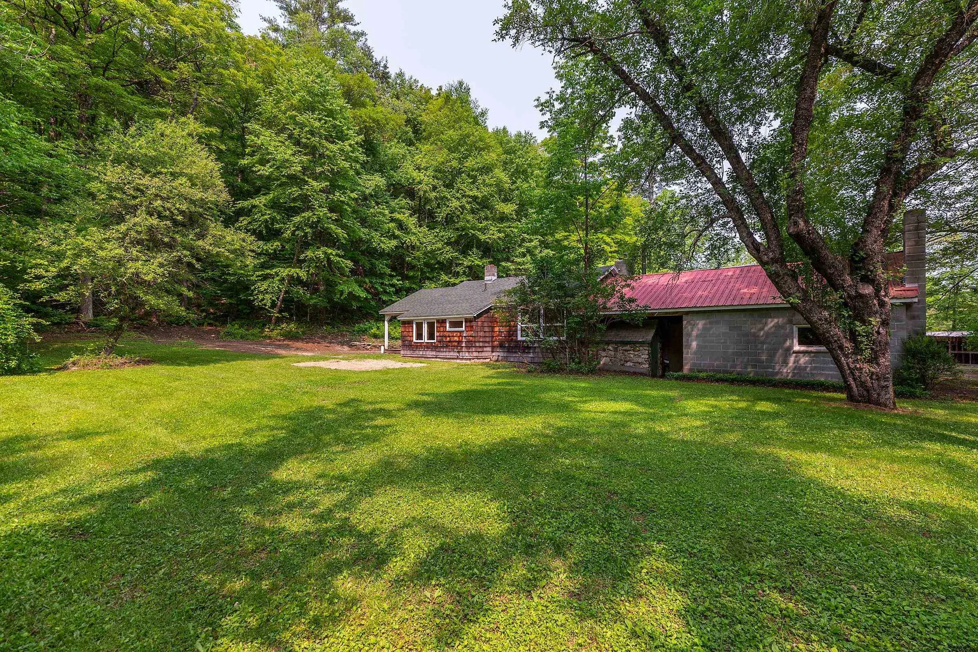 2277 Vt Route 30 Jamaica VT 05343