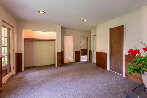 2277 Vt Route 30 Jamaica VT 05343