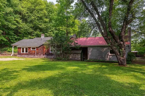 2277 Vt Route 30 Jamaica VT 05343