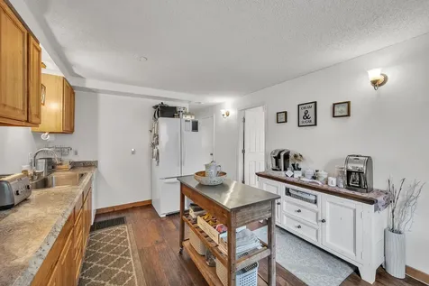 724 South Windsor Street Royalton VT 05068