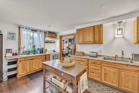 724 South Windsor Street Royalton VT 05068