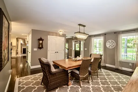 4 Crossman Circle Newton NH 03858