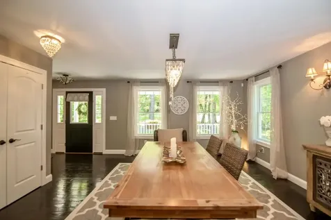 4 Crossman Circle Newton NH 03858