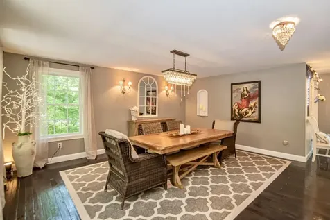 4 Crossman Circle Newton NH 03858