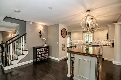 4 Crossman Circle Newton NH 03858