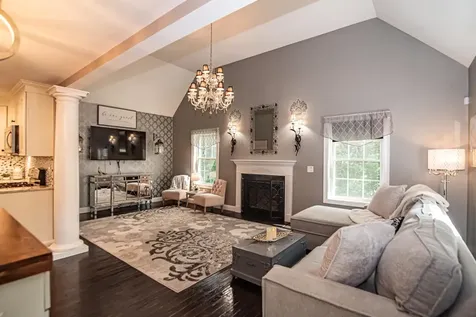 4 Crossman Circle Newton NH 03858