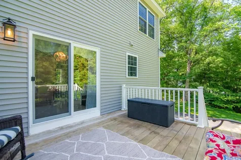 4 Crossman Circle Newton NH 03858