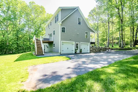 4 Crossman Circle Newton NH 03858