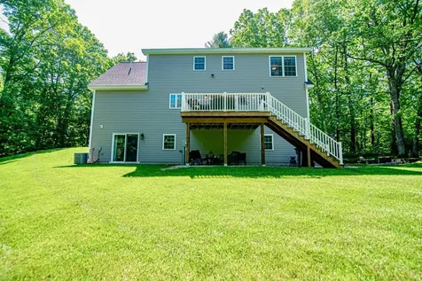 4 Crossman Circle Newton NH 03858