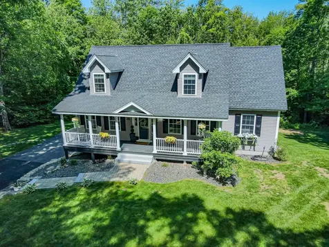 4 Crossman Circle Newton NH 03858