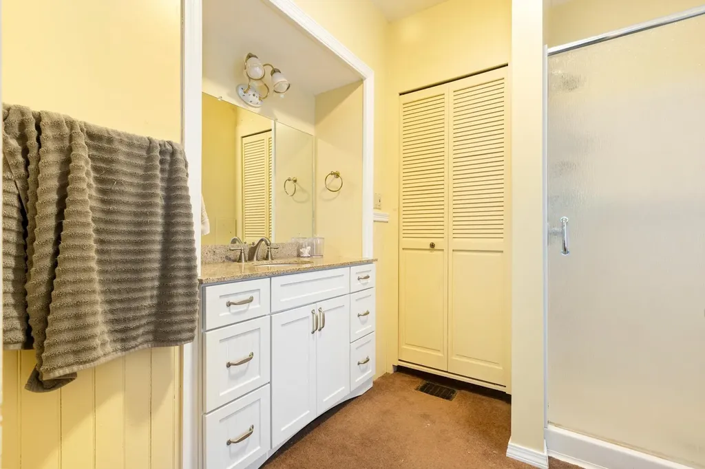 183 Mountain View Road Whitefield NH 03598