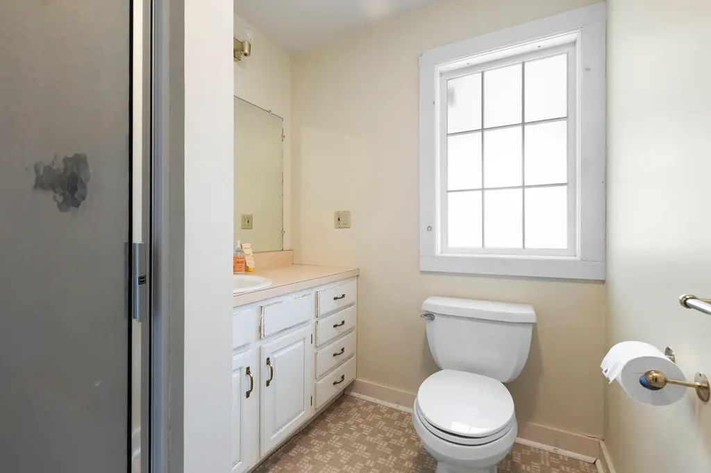 183 Mountain View Road Whitefield NH 03598