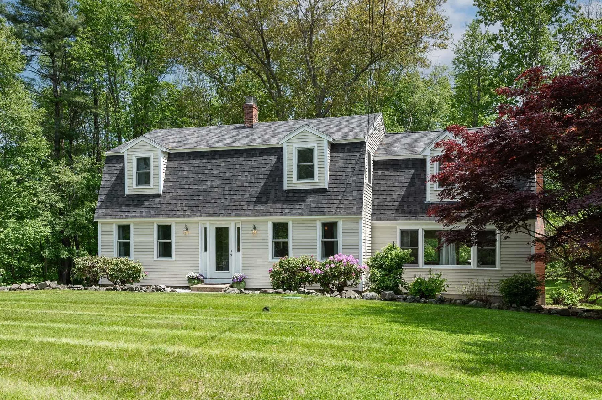 12 Dumbarton Oaks Stratham NH 03885