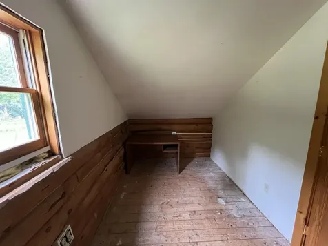 2194 Mowrey Road Jamaica VT 05343