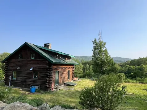 2194 Mowrey Road Jamaica VT 05343