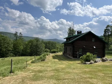 2194 Mowrey Road Jamaica VT 05343