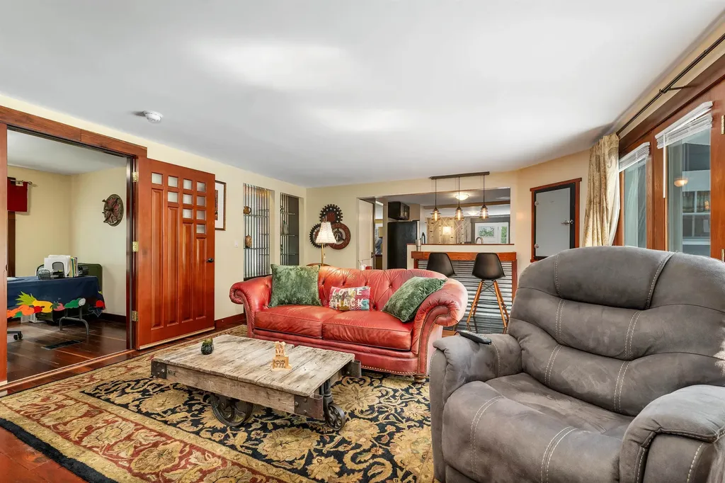 51 May Street Enfield NH 03748