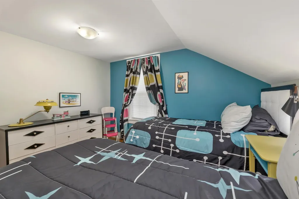 51 May Street Enfield NH 03748