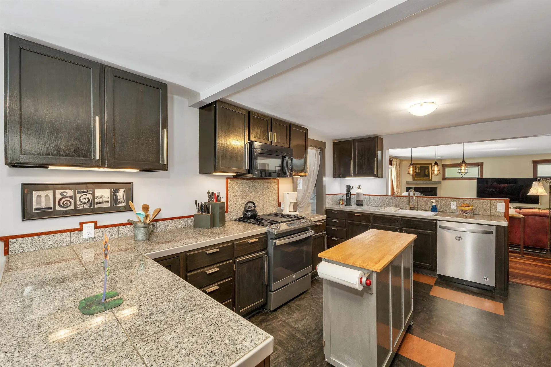 51 May Street Enfield NH 03748