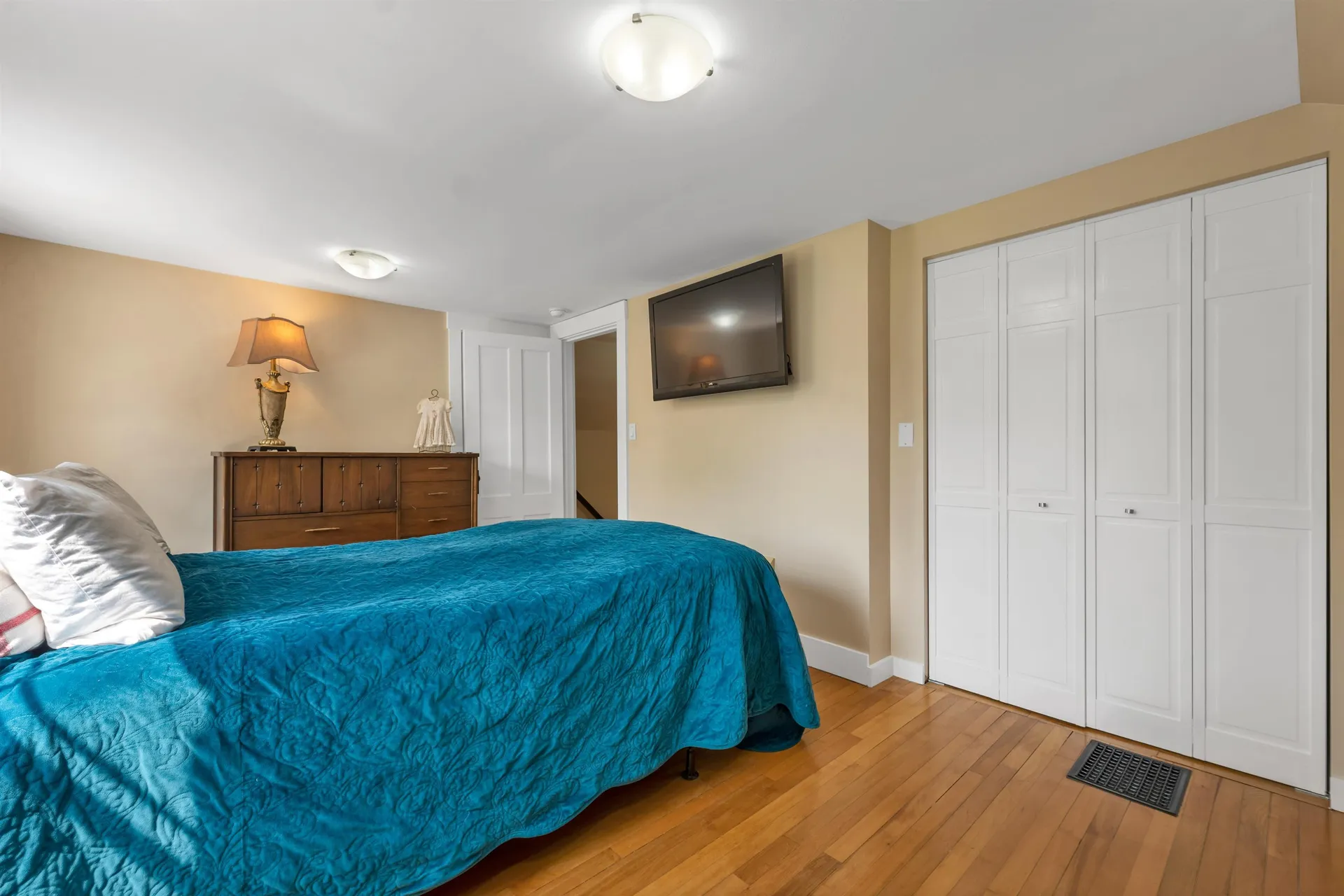 51 May Street Enfield NH 03748