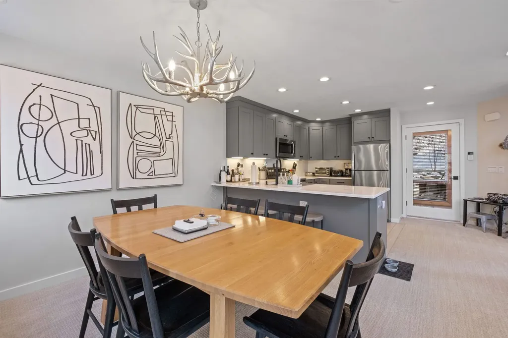 27 Ram's Horn Drive Lincoln NH 03251