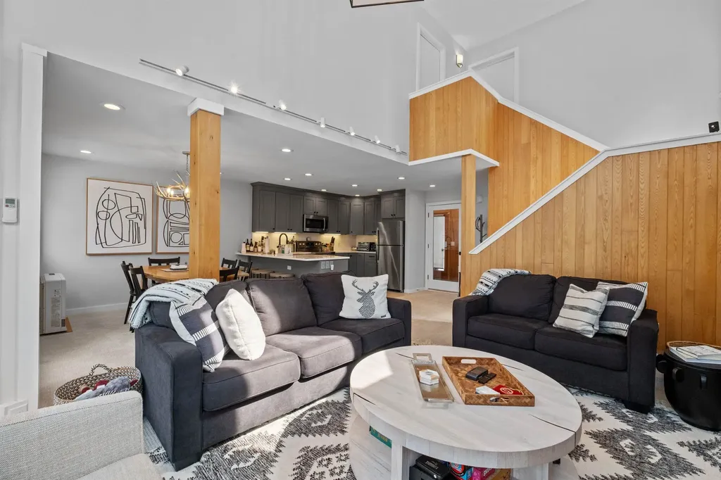 27 Ram's Horn Drive Lincoln NH 03251