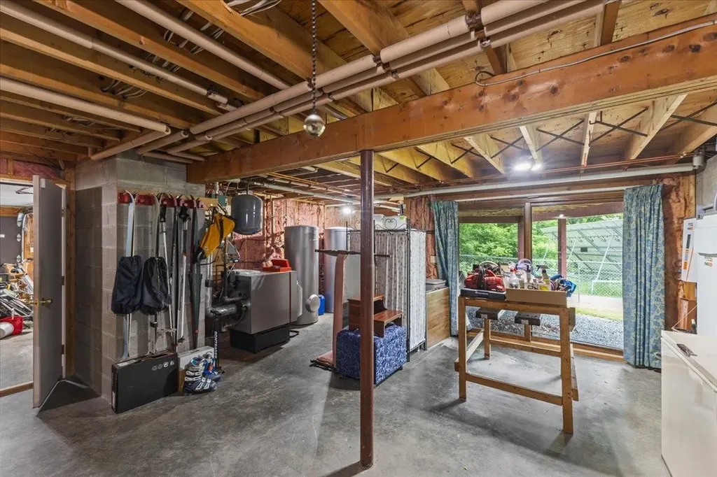 215 Us Route 7 North Milton VT 05468