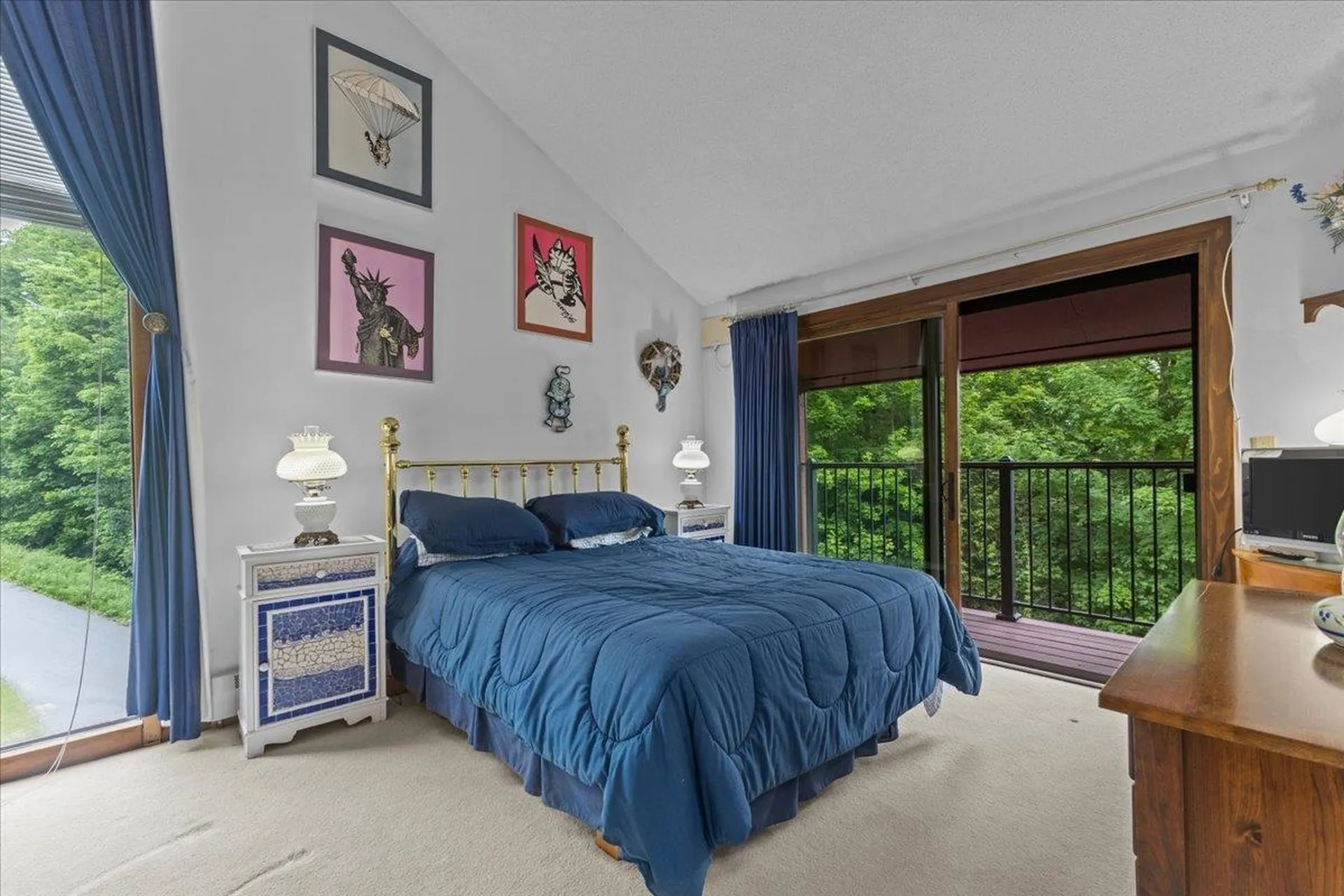 215 Us Route 7 North Milton VT 05468