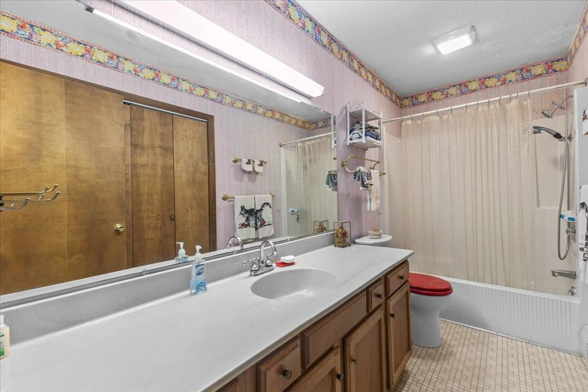 215 Us Route 7 North Milton VT 05468