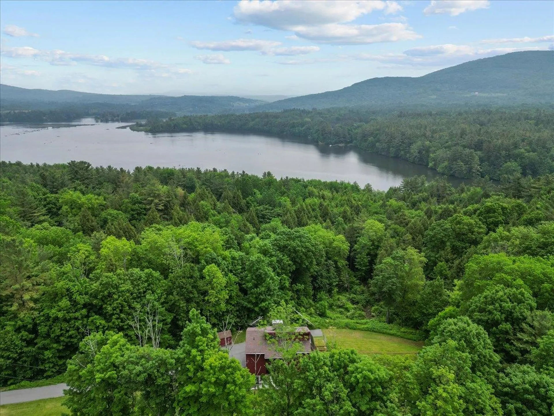 215 Us Route 7 North Milton VT 05468