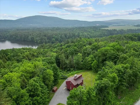 215 Us Route 7 North Milton VT 05468