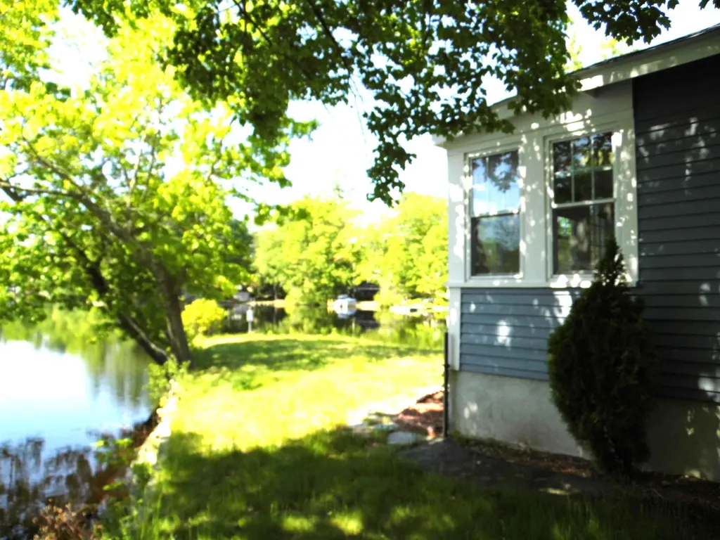 55 A Millville Circle Salem NH 03079