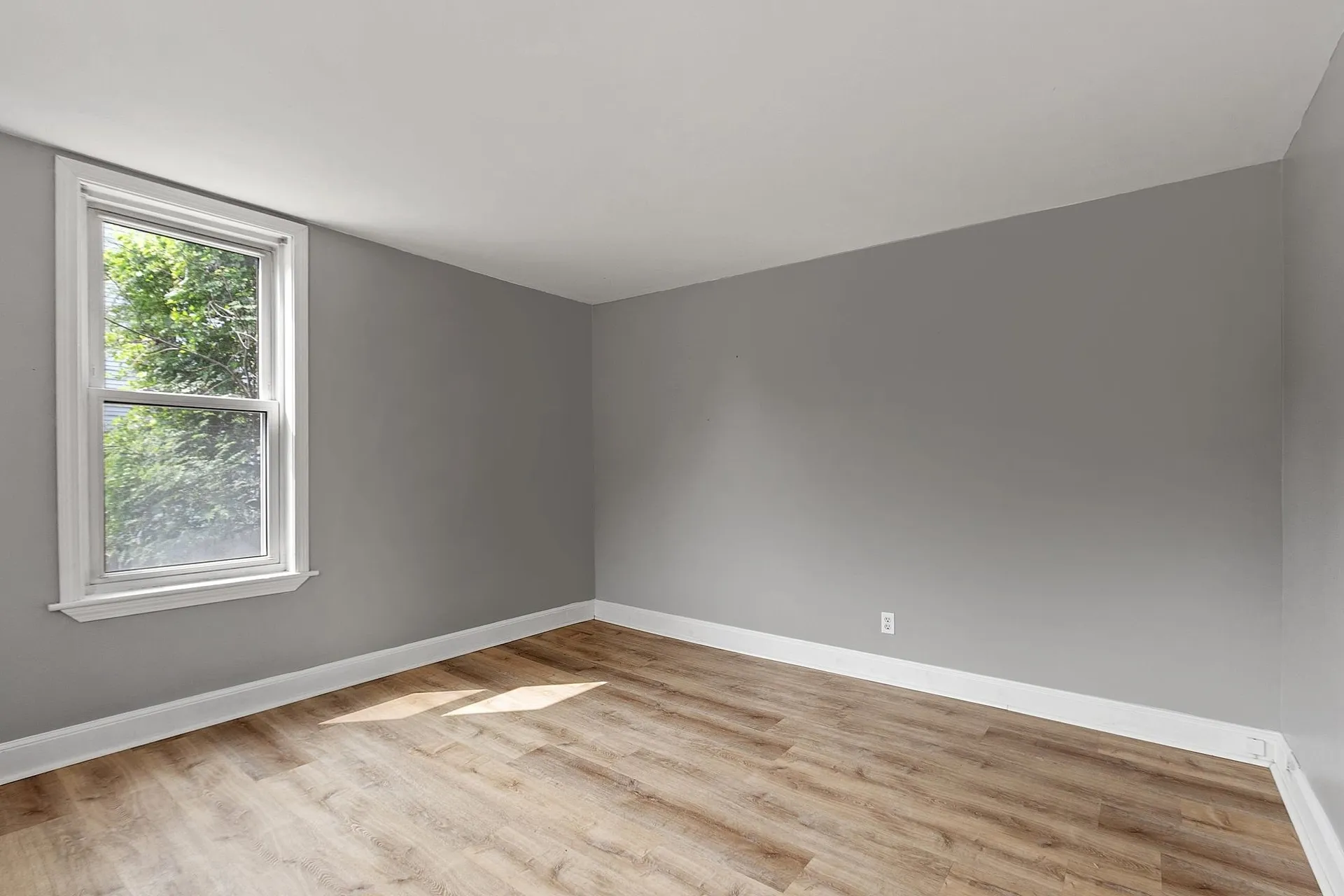 11 National Street Nashua NH 03060