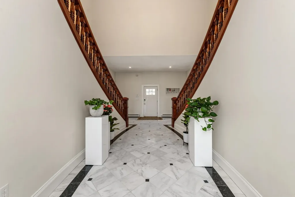 33 Winterberry Lane Plymouth NH 03264