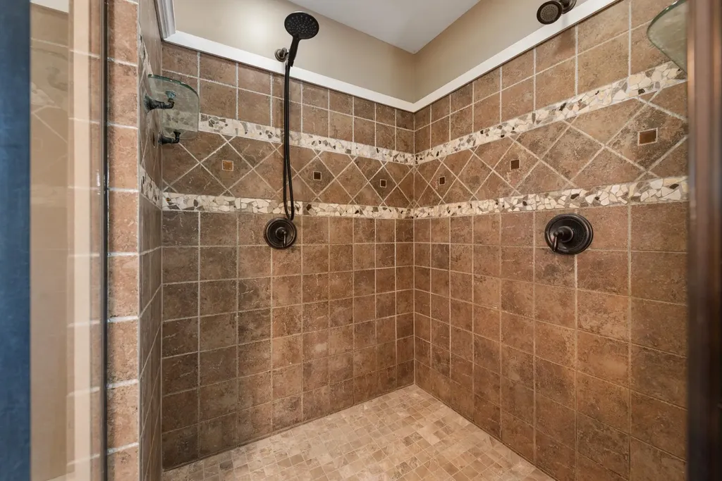 33 Winterberry Lane Plymouth NH 03264