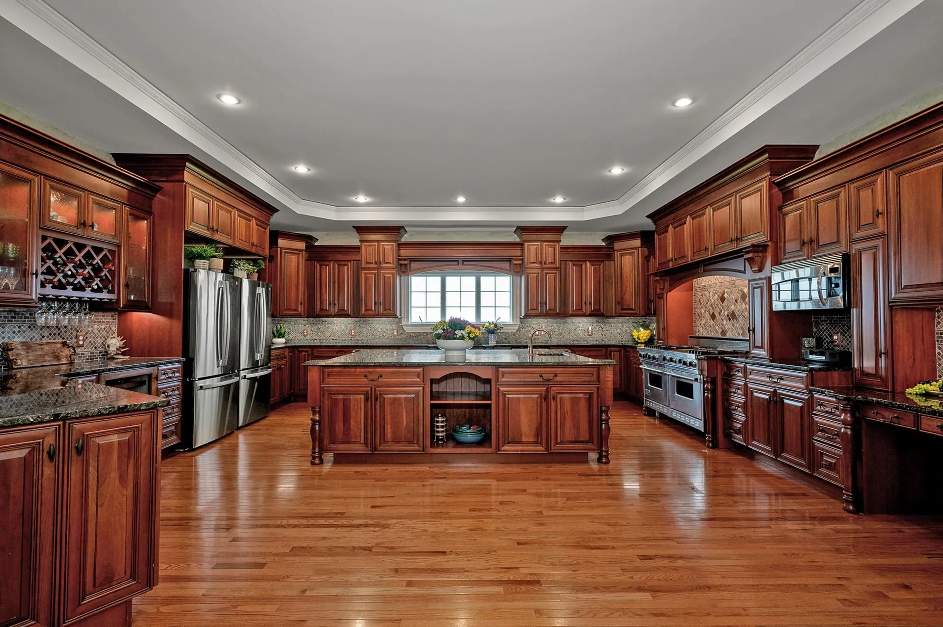 33 Winterberry Lane Plymouth NH 03264