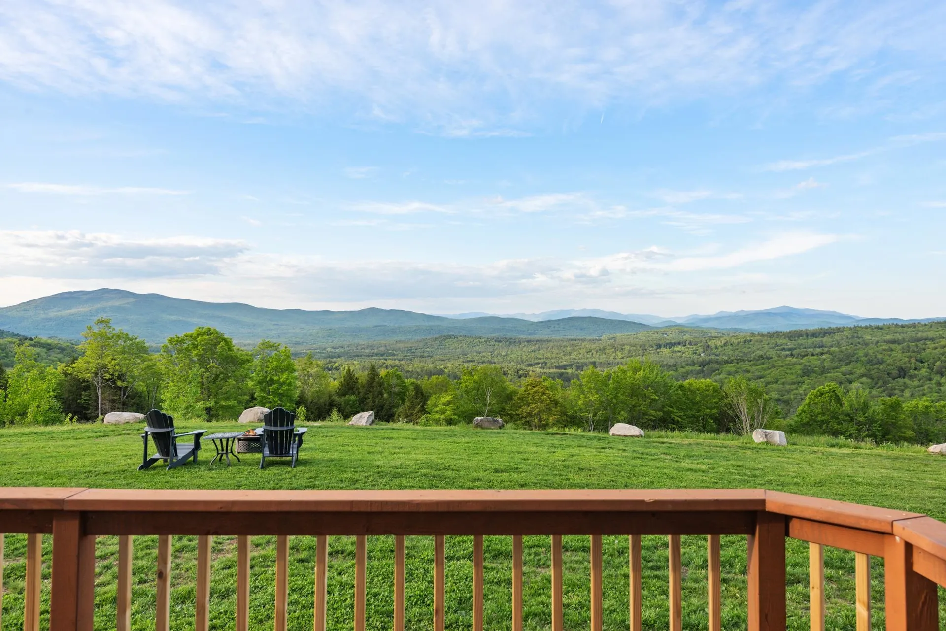 33 Winterberry Lane Plymouth NH 03264