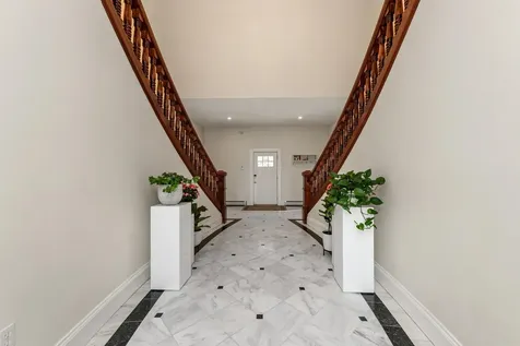 33 Winterberry Lane Plymouth NH 03264