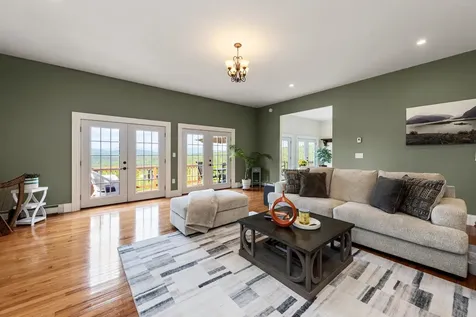 33 Winterberry Lane Plymouth NH 03264