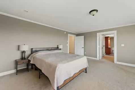 33 Winterberry Lane Plymouth NH 03264