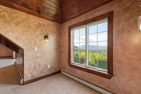 33 Winterberry Lane Plymouth NH 03264