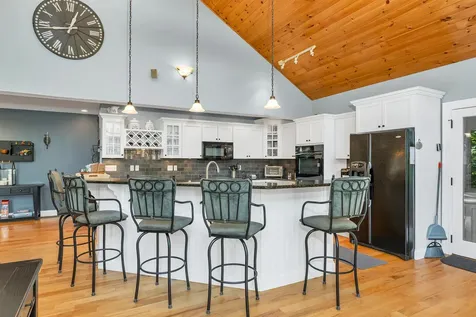 7 Acorn Drive Alton NH 03810