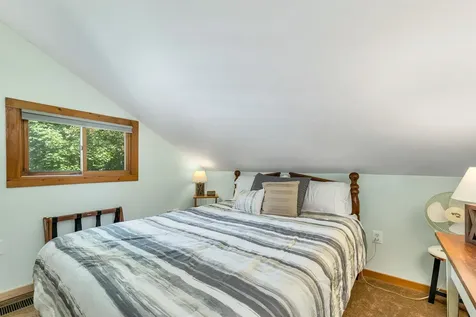 7 Acorn Drive Alton NH 03810