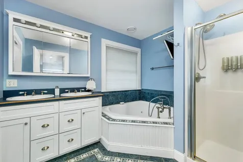 7 Acorn Drive Alton NH 03810