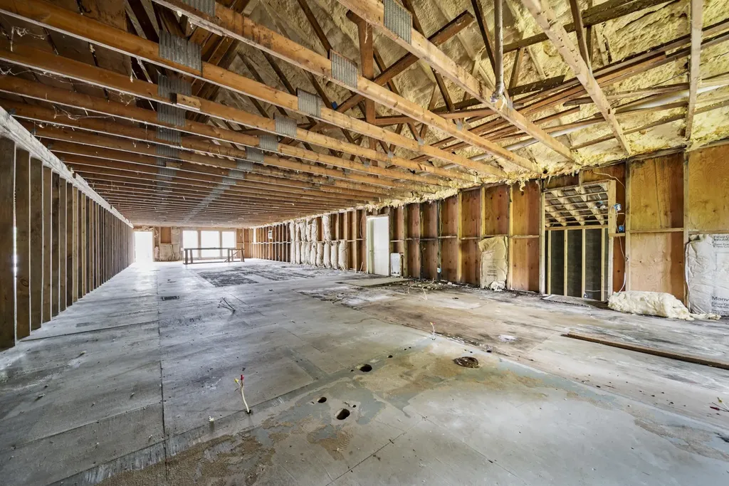 474 West Main Street Hillsborough NH 03244