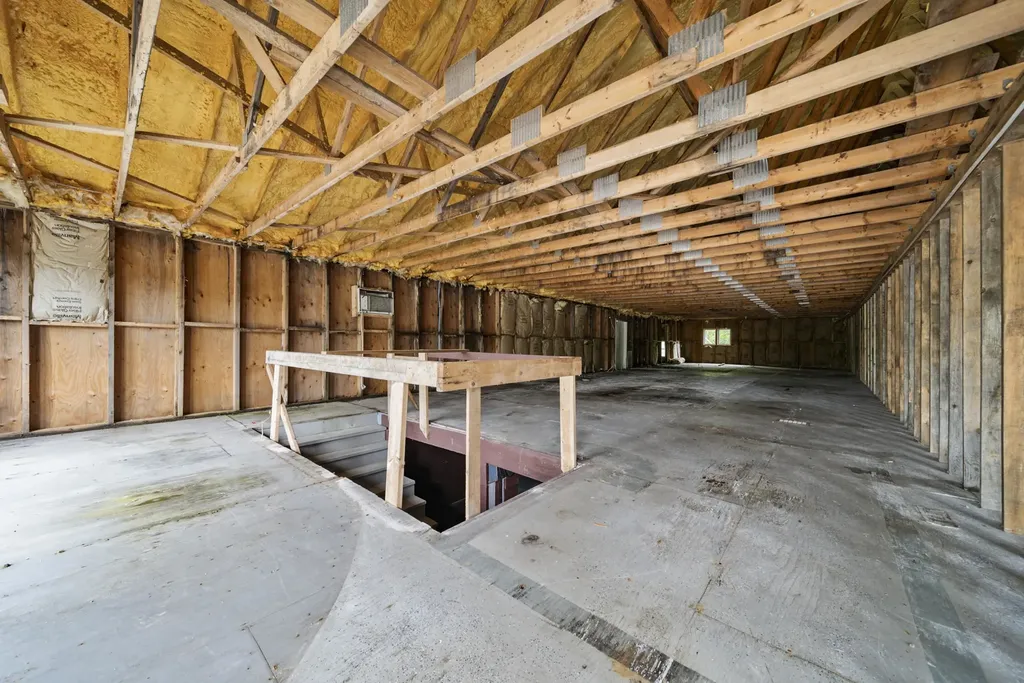 474 West Main Street Hillsborough NH 03244