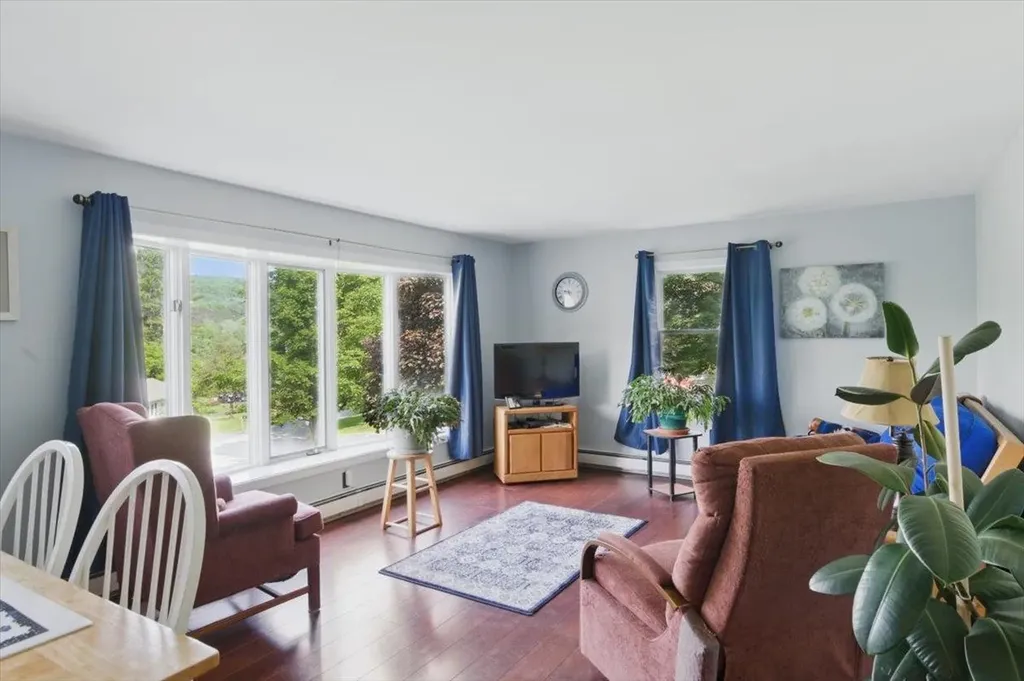 199 Cross Avenue St. Johnsbury VT 05819