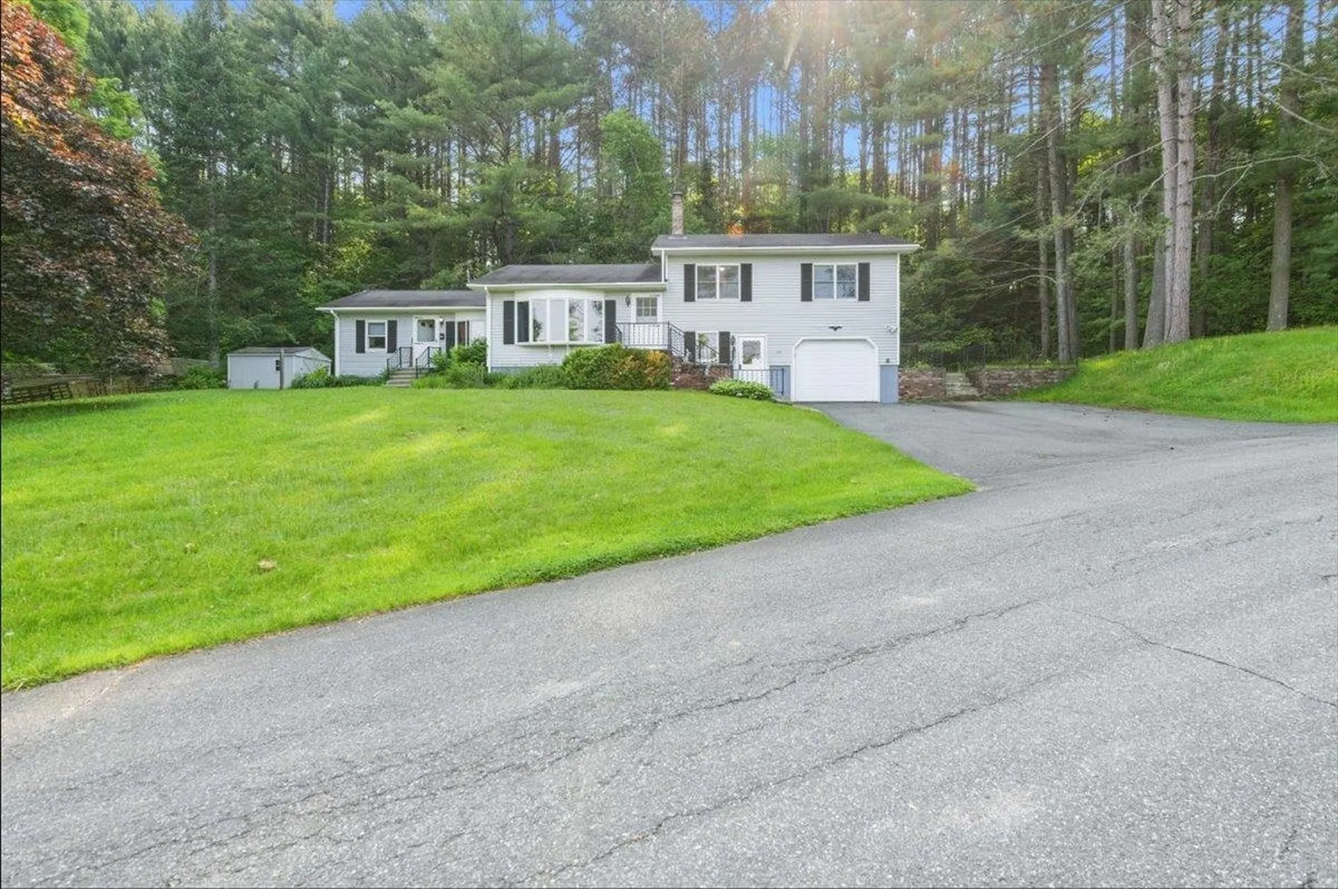 199 Cross Avenue St. Johnsbury VT 05819